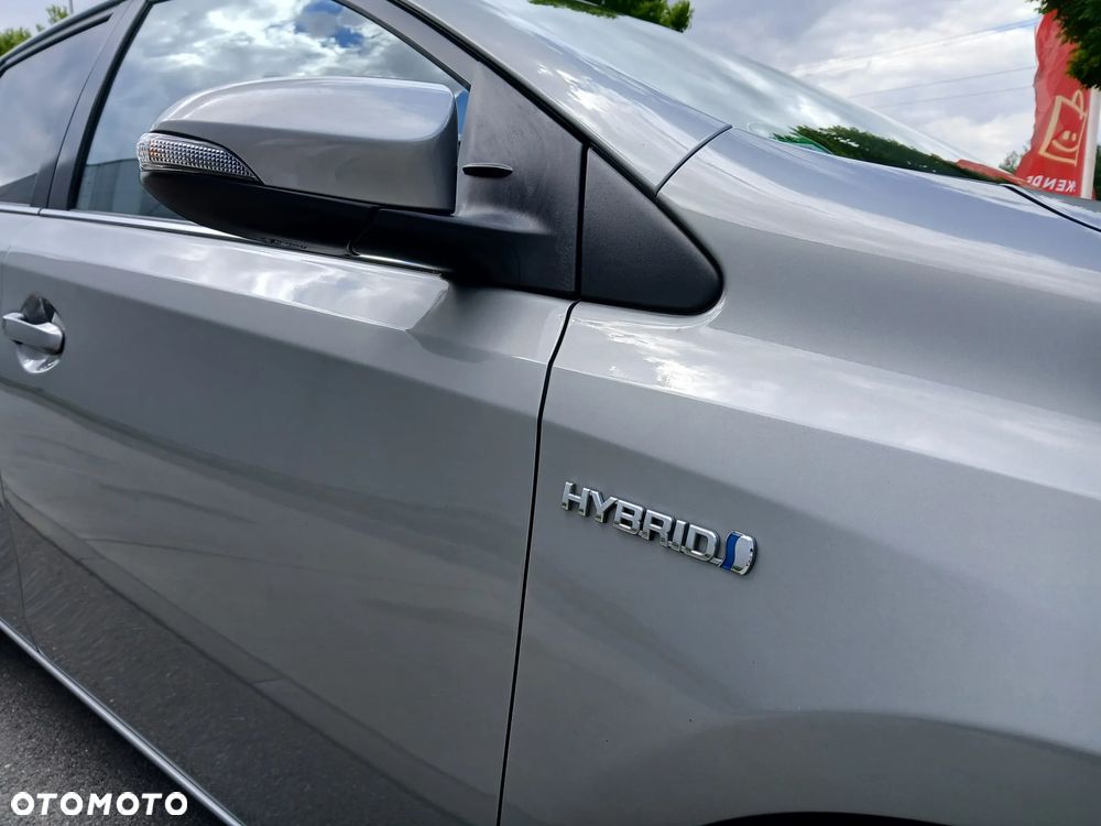 Toyota Auris 1.8 HSD Luna - 11