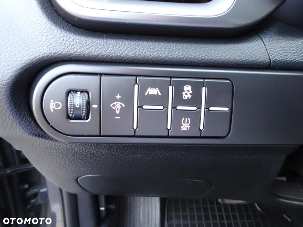 Kia XCeed 1.5 T-GDI M DCT - 37
