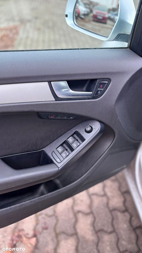 Audi A4 Avant 2.7 TDI DPF multitronic Attraction - 13