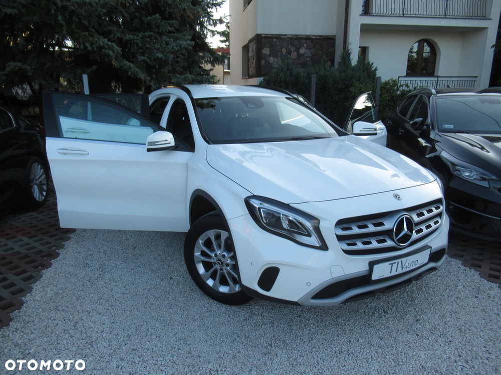 Mercedes-Benz GLA 200 7G-DCT Style - 39