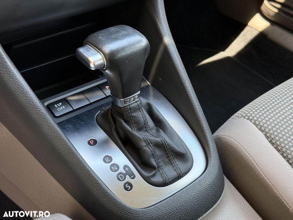 Volkswagen Golf - 14