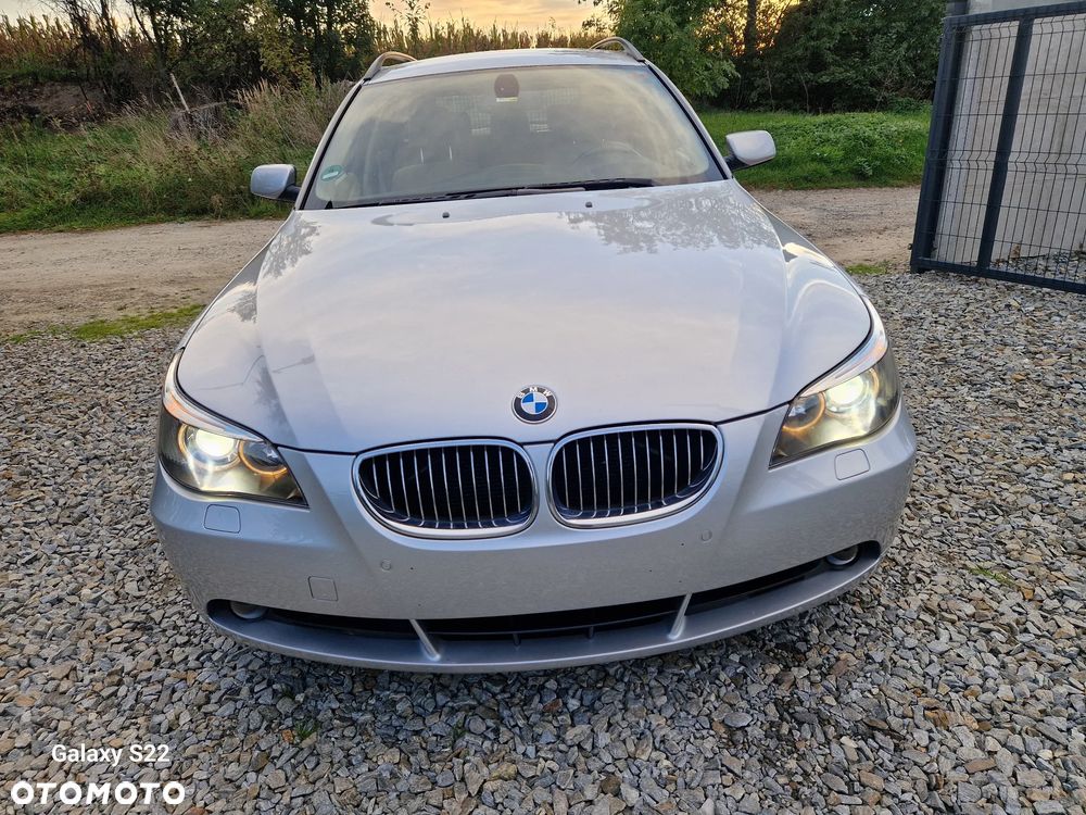 BMW Seria 5 525d - 5