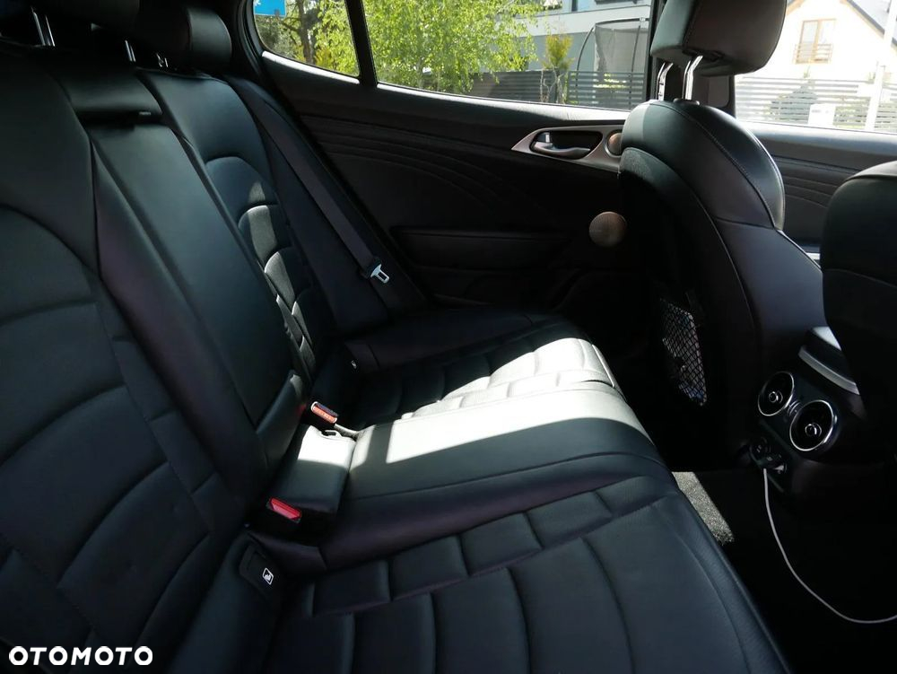 Kia Stinger 3.3 T-GDI V6 GT Prestige Line AWD - 23