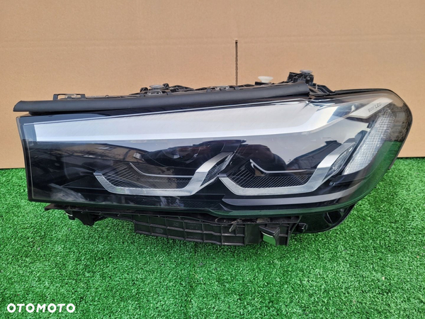 Bmw 5 G30 lift lampa przod lewa full led idealna