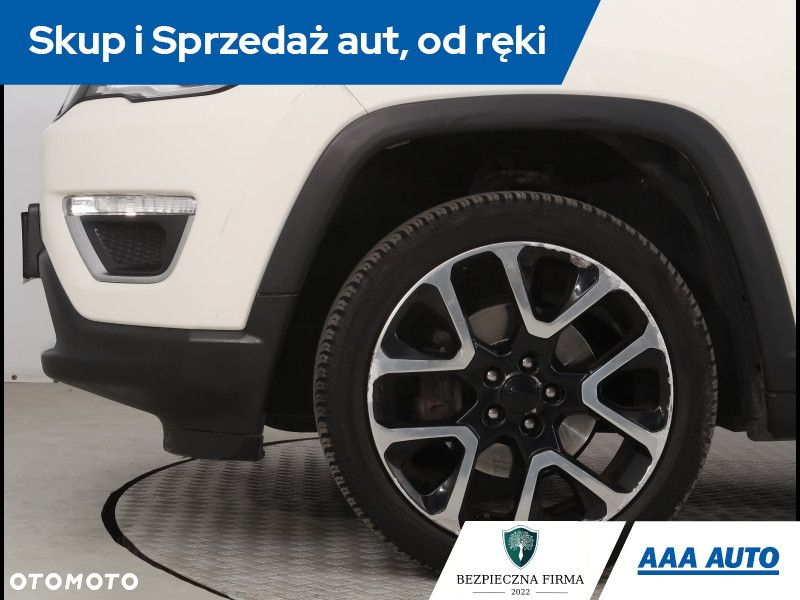 Jeep Compass - 14