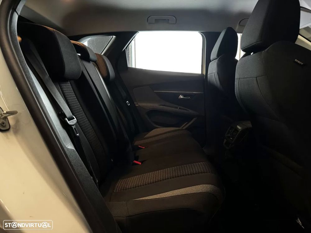 Peugeot 3008 1.5 BlueHDi Active Pack - 33