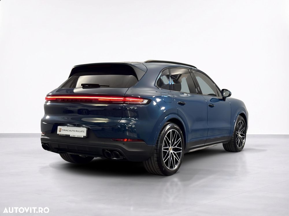 Porsche Cayenne - 6