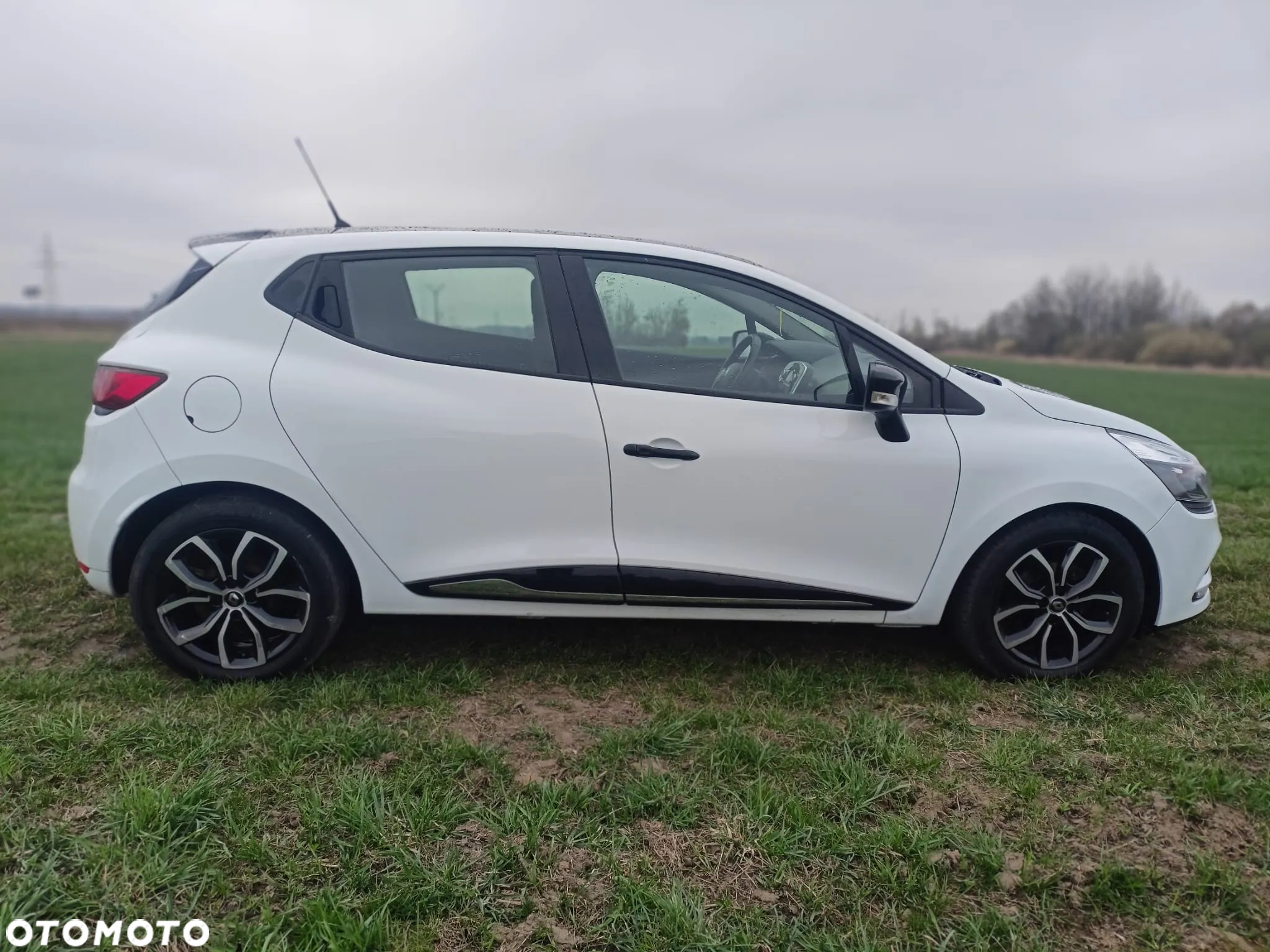 Renault Clio 1.5 dCi Energy Alize - 6