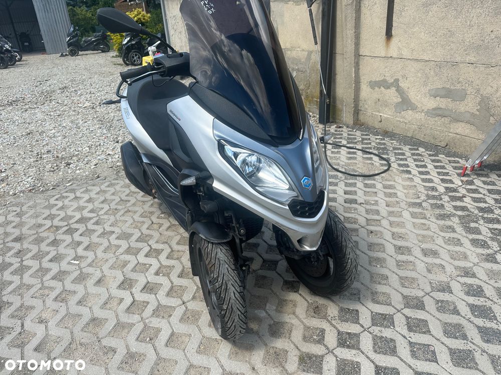 Piaggio MP-3 - 6