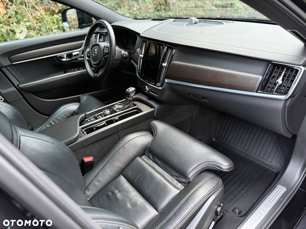 Volvo V90 D5 SCR AWD Momentum Pro - 9