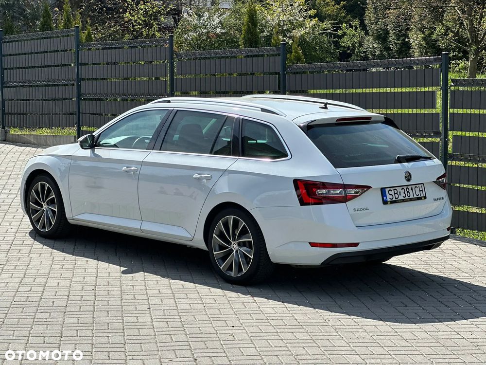 Skoda Superb 2.0 TDI 4x4 L&K DSG - 2