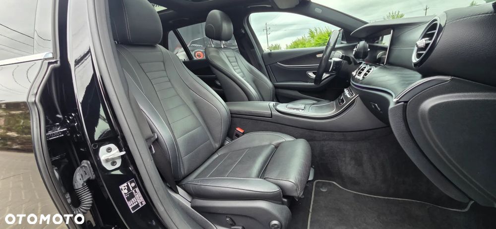 Mercedes-Benz Klasa E 400 d 4Matic 9G-TRONIC AMG Line - 39