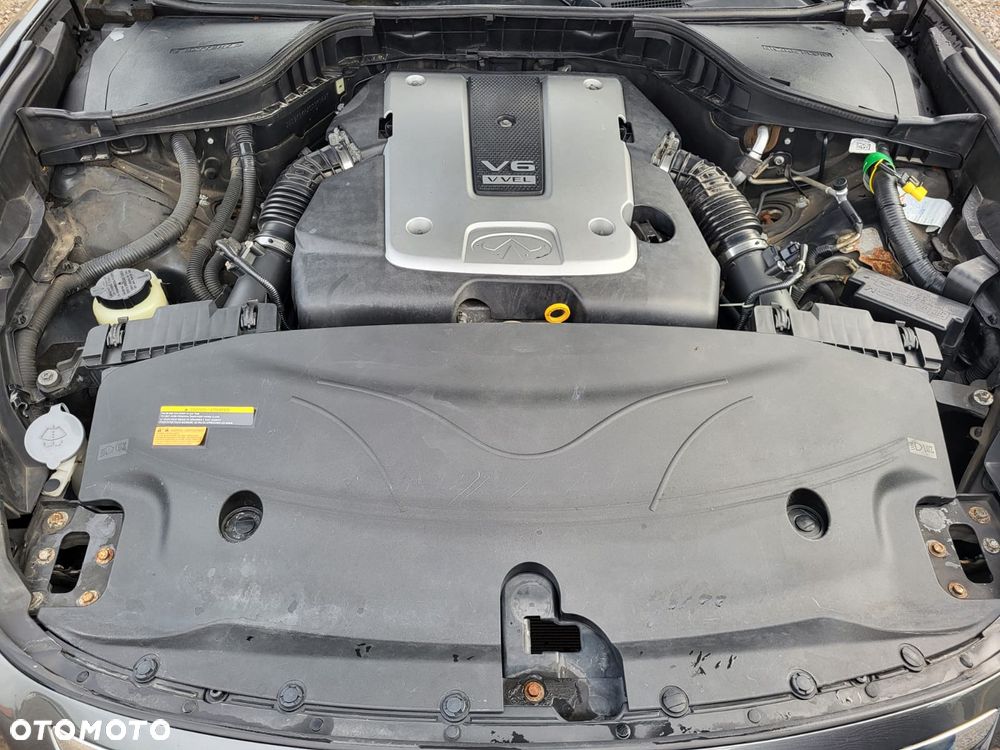Infiniti M M37 - 14