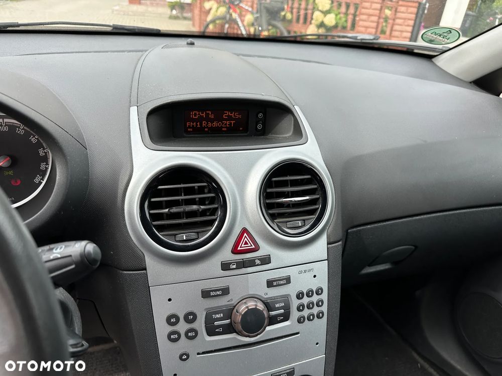 Opel Corsa - 11