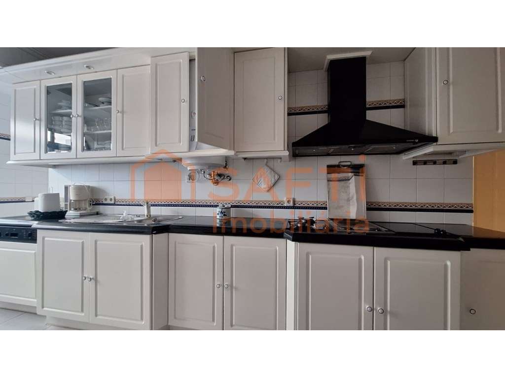 APARTAMENTO T5, Grandiosa oportunidade de sonho em LEIRIA - Grande imagem: 3/38