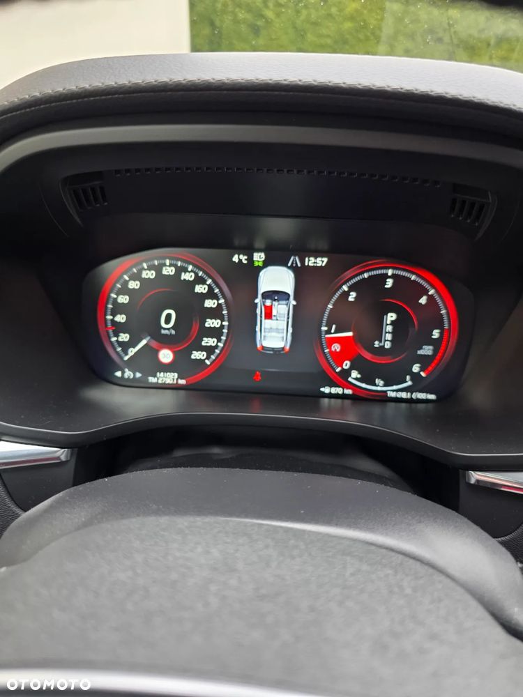 Volvo XC 60 D5 AWD Inscription - 25