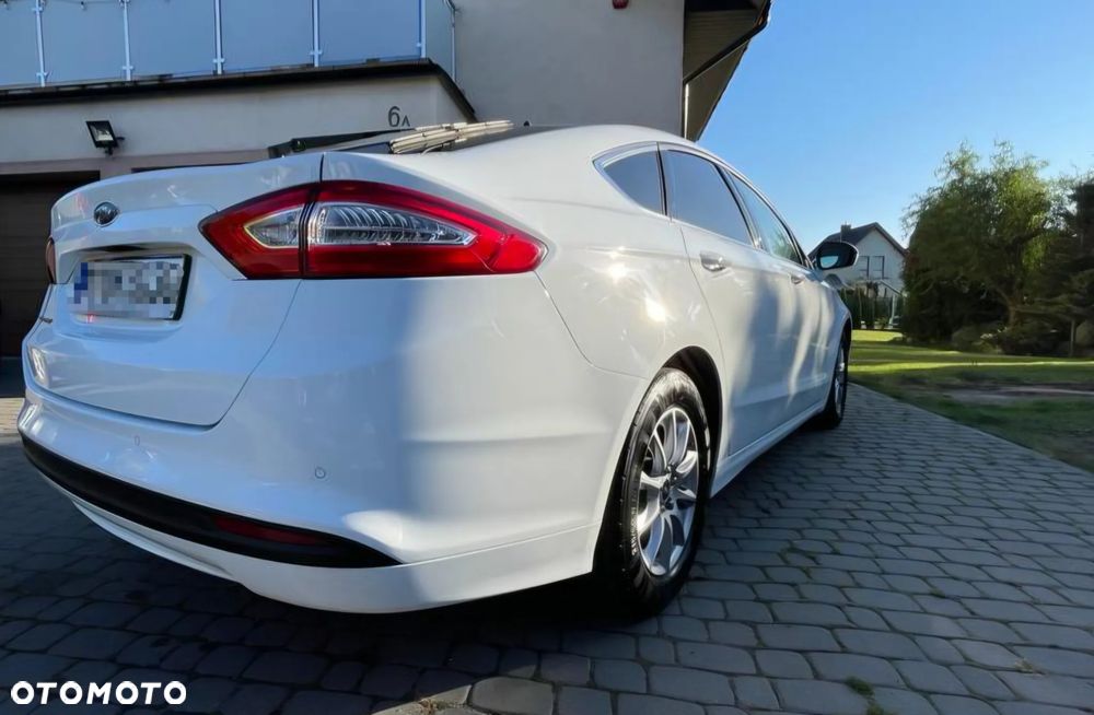 Ford Mondeo 2.0 TDCi STart-Stopp Titanium - 4