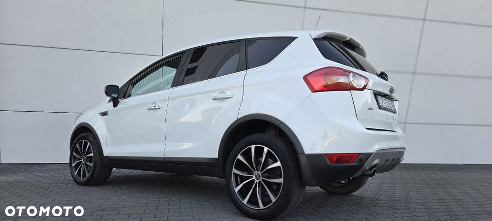 Ford Kuga 2.0 TDCi 4x4 Titanium - 17