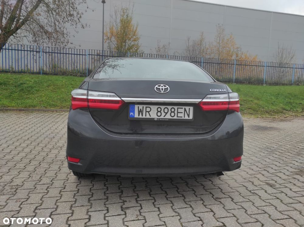 Toyota Corolla 1.6 Comfort - 13