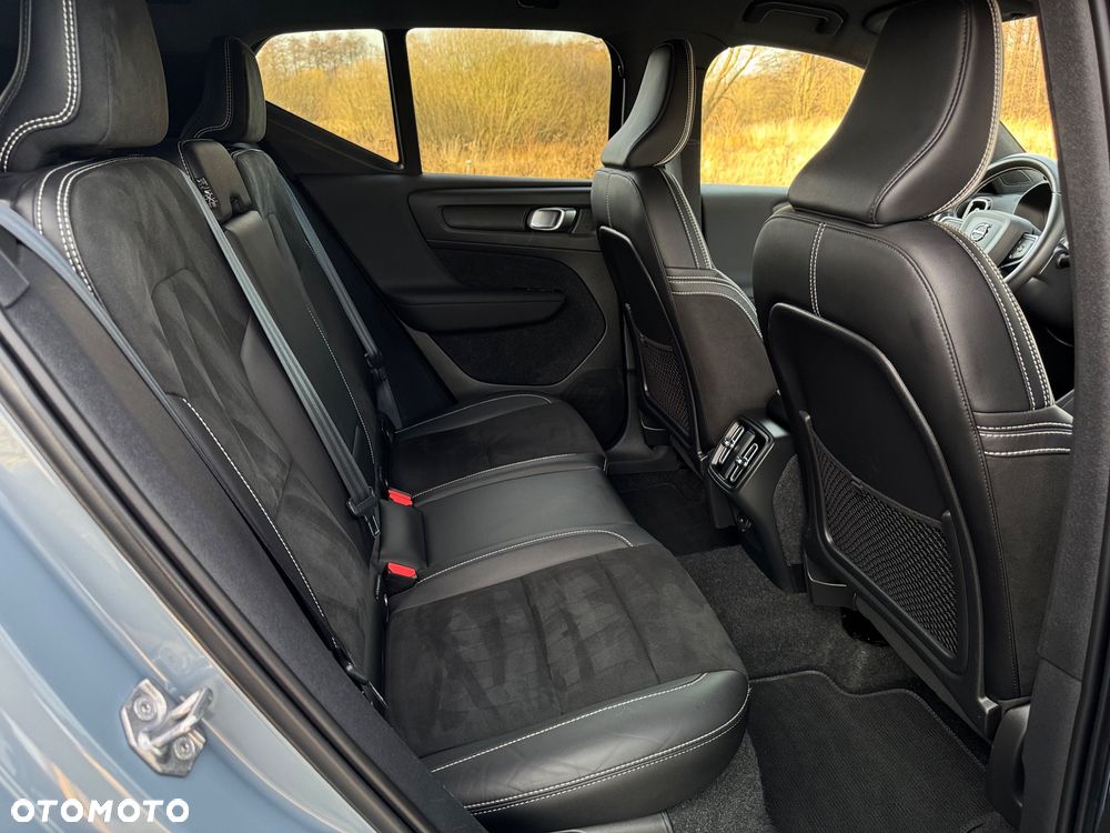 Volvo XC 40 B4 B Geartronic RDesign - 26