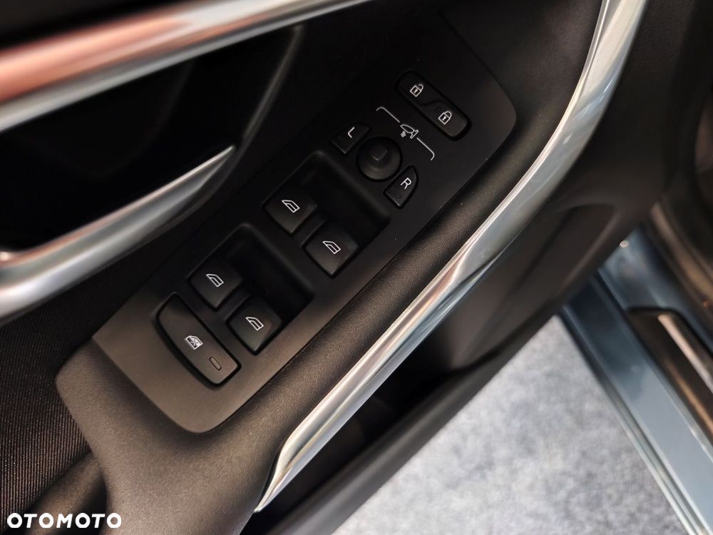 Volvo V40 D2 Momentum - 10