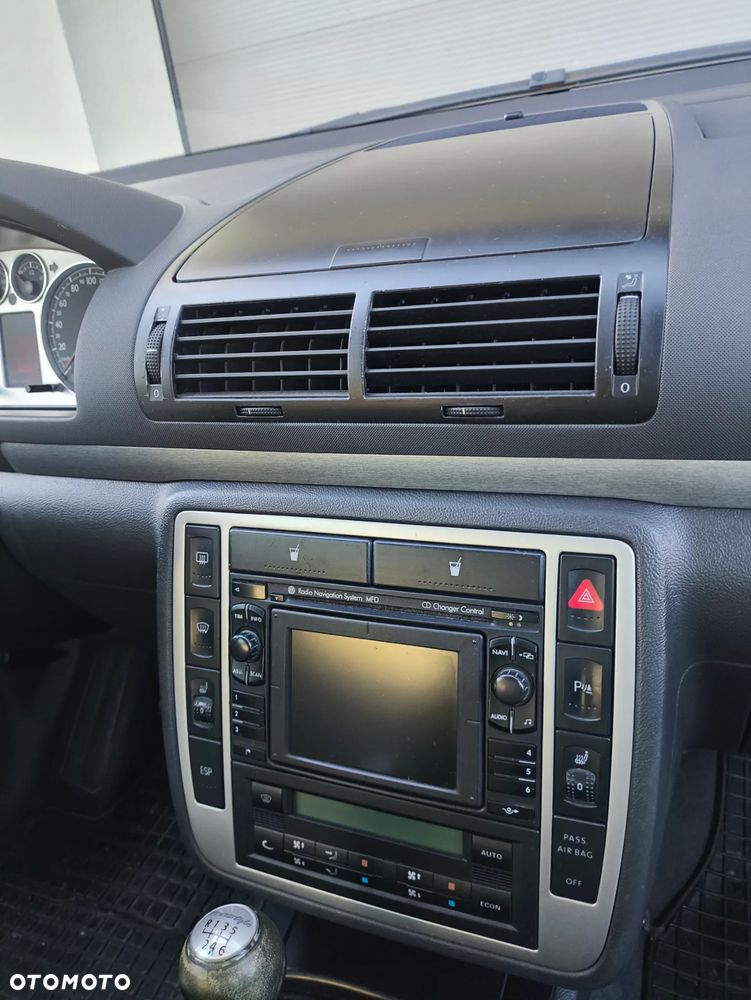 Volkswagen Sharan 1.9 TDI Freestyle - 6
