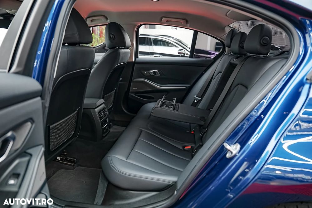 BMW Seria 3 320d Aut. Sport Line - 6