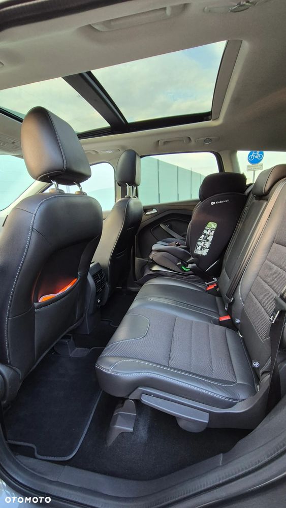 Ford Kuga 2.0 TDCi 2x4 Titanium - 23
