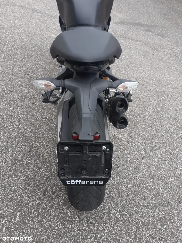 Ducati Monster - 9