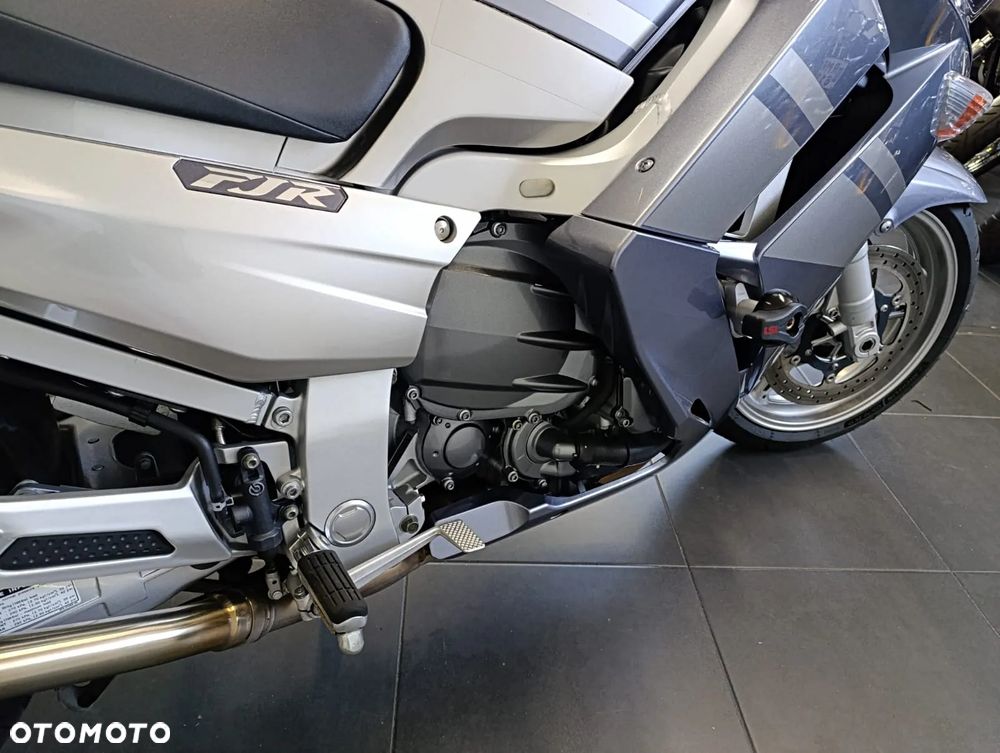 Yamaha FJR - 19