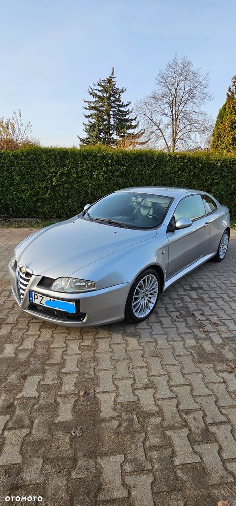 Alfa Romeo GT 1.9JTD 16V Distinctive - 1