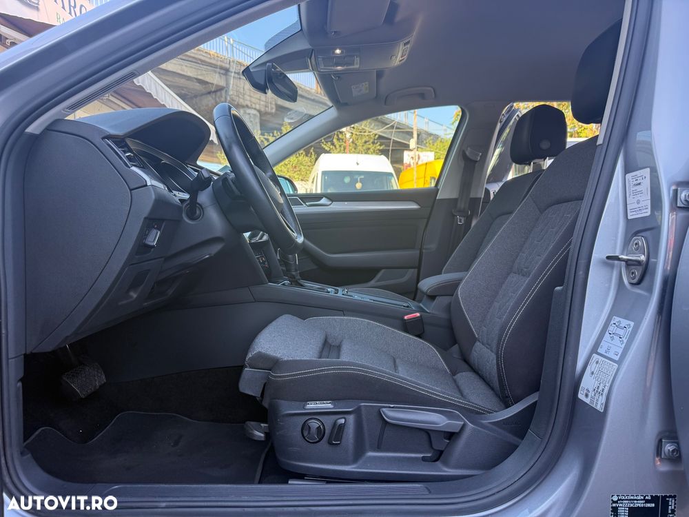 Volkswagen Passat 2.0 TDI DSG (BlueMotion Technology) Comfortline - 27