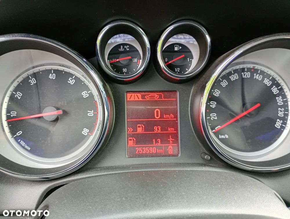 Opel Astra 1.6 EU6 - 9