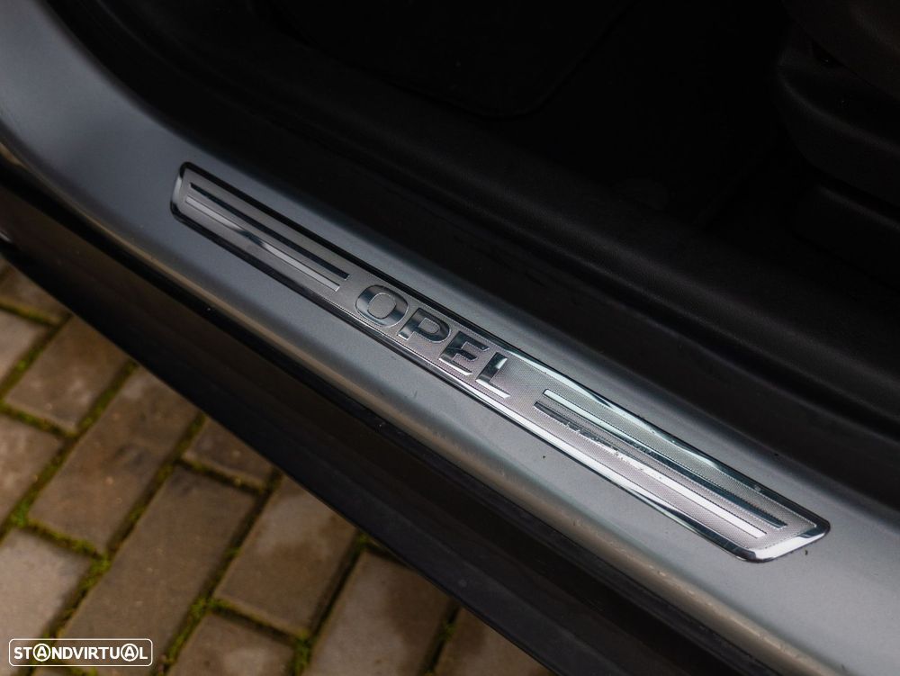 Opel Crossland 1.2 T Design & Tech - 16