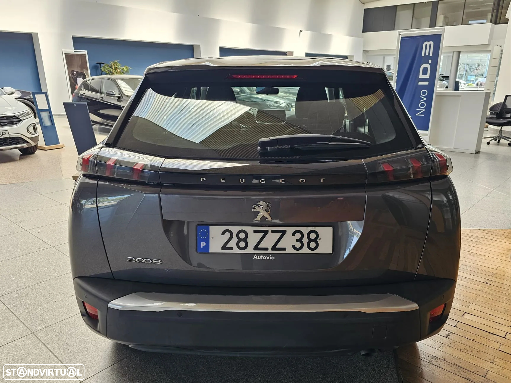 Peugeot 2008 1.2 PureTech Active - 4