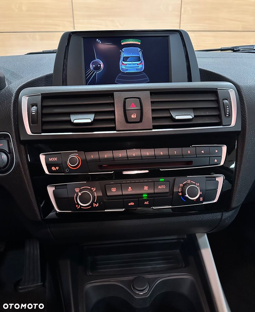 BMW Seria 1 118i - 13