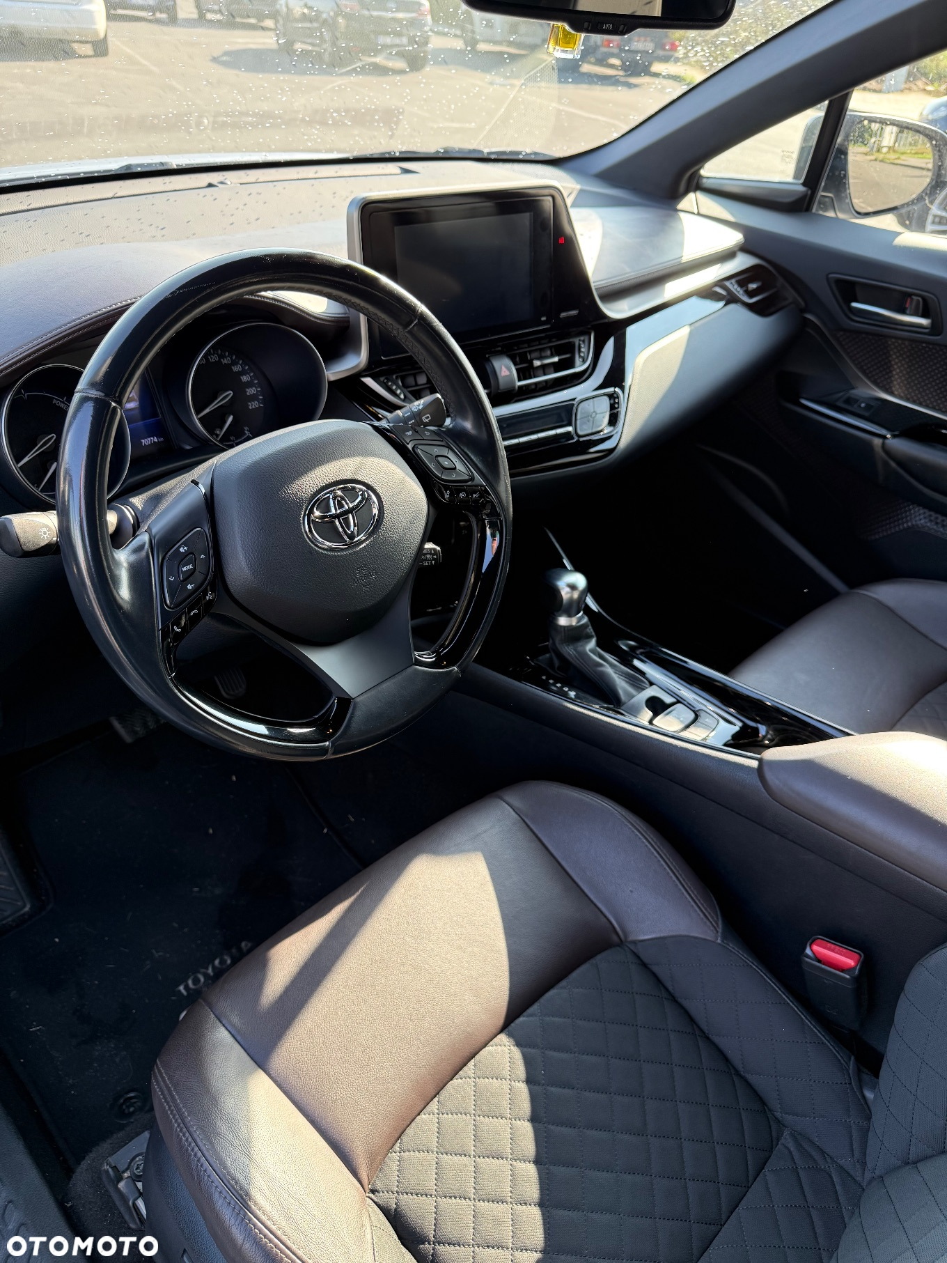 Toyota C-HR 1.8 Hybrid Executive - 18