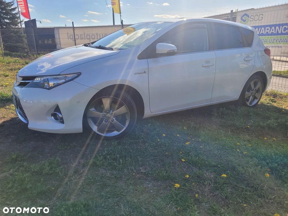 Toyota Auris 1.8 HSD Luna - 4