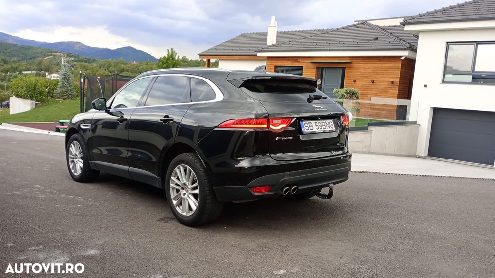 Jaguar F-Pace 20d AWD Prestige - 2