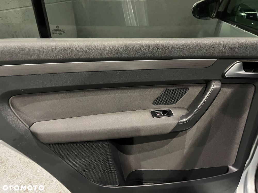 Volkswagen Touran 1.4 TSI Comfortline Perfectline - 19