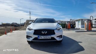 Infiniti Q30 2.2d DCT