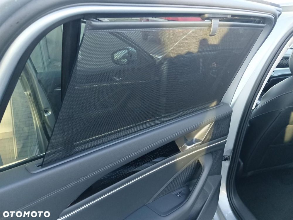 Volkswagen Passat - 13