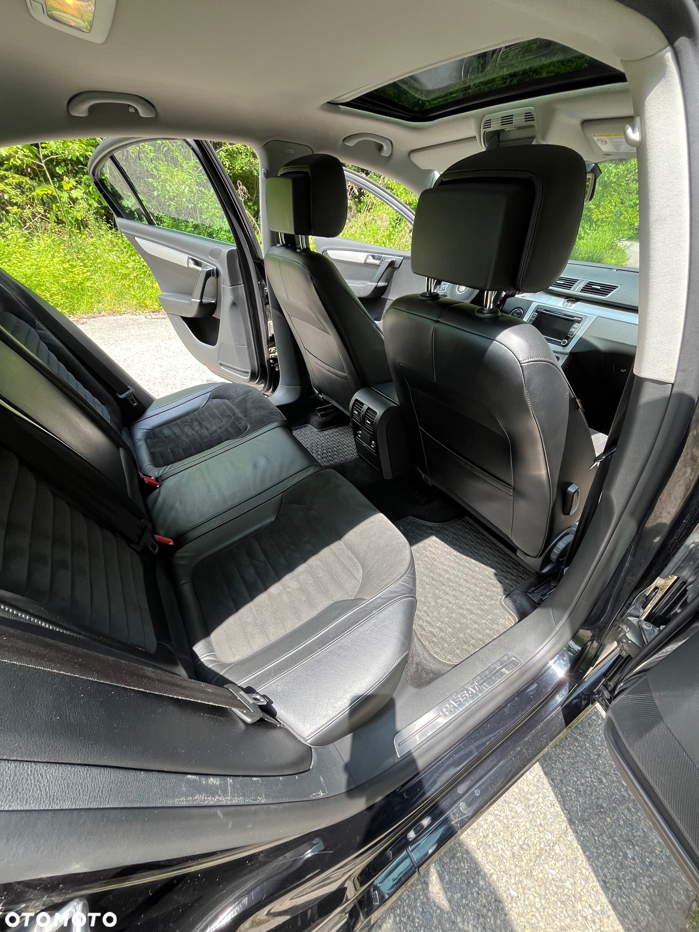 Volkswagen Passat 2.0 TDI Comfortline DSG - 14