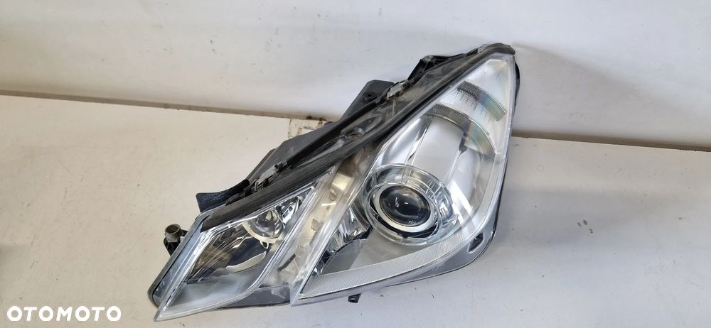 Lampa przód lewa Mercedes E Coupe w207 207 Xenon - 4