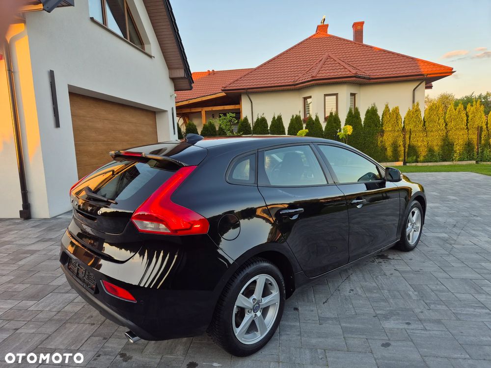 Volvo V40 T2 Kinetic - 4
