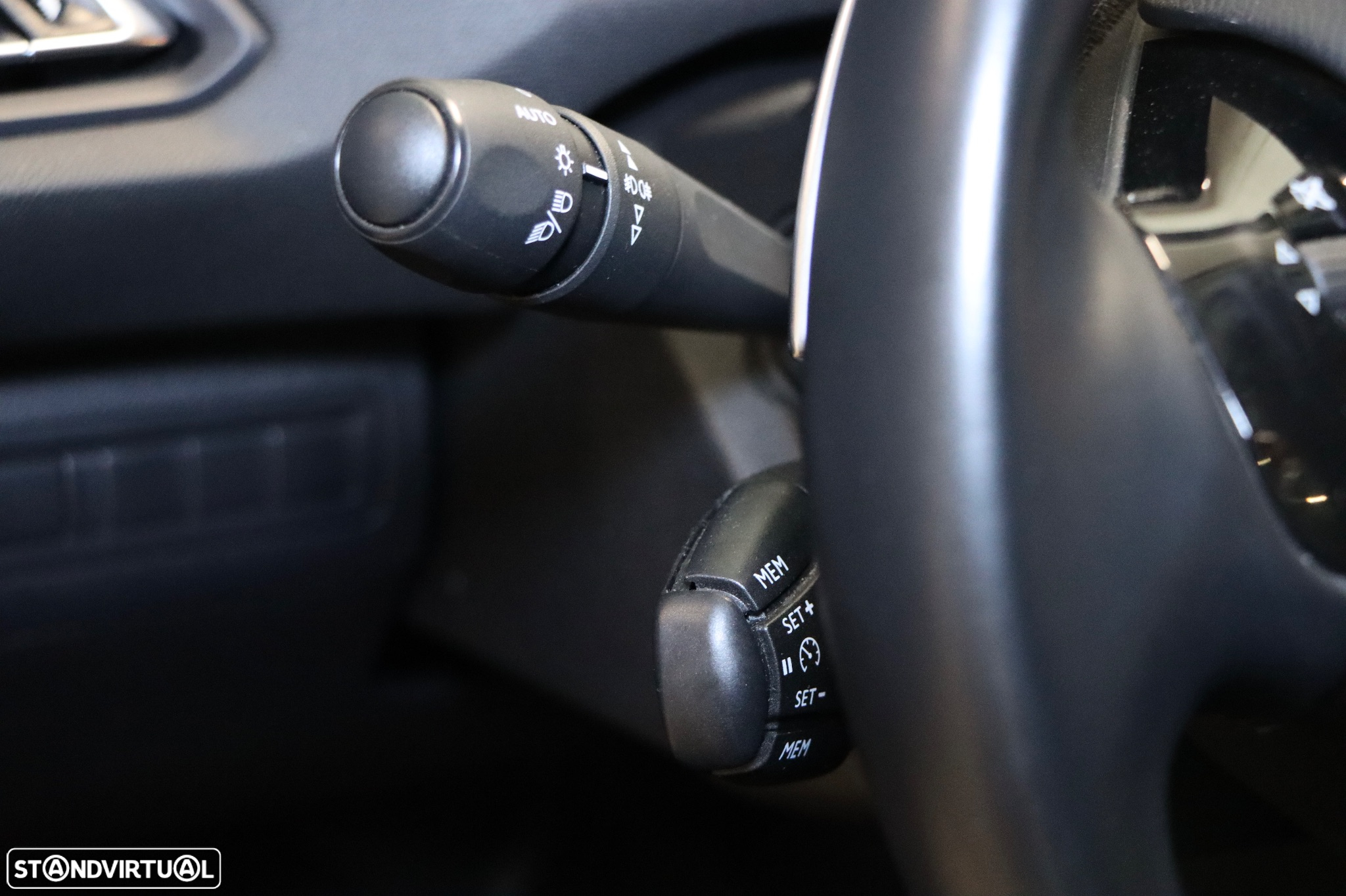 Peugeot 308 PureTech 130 GPF EAT8 Stop & Start Allure - 13