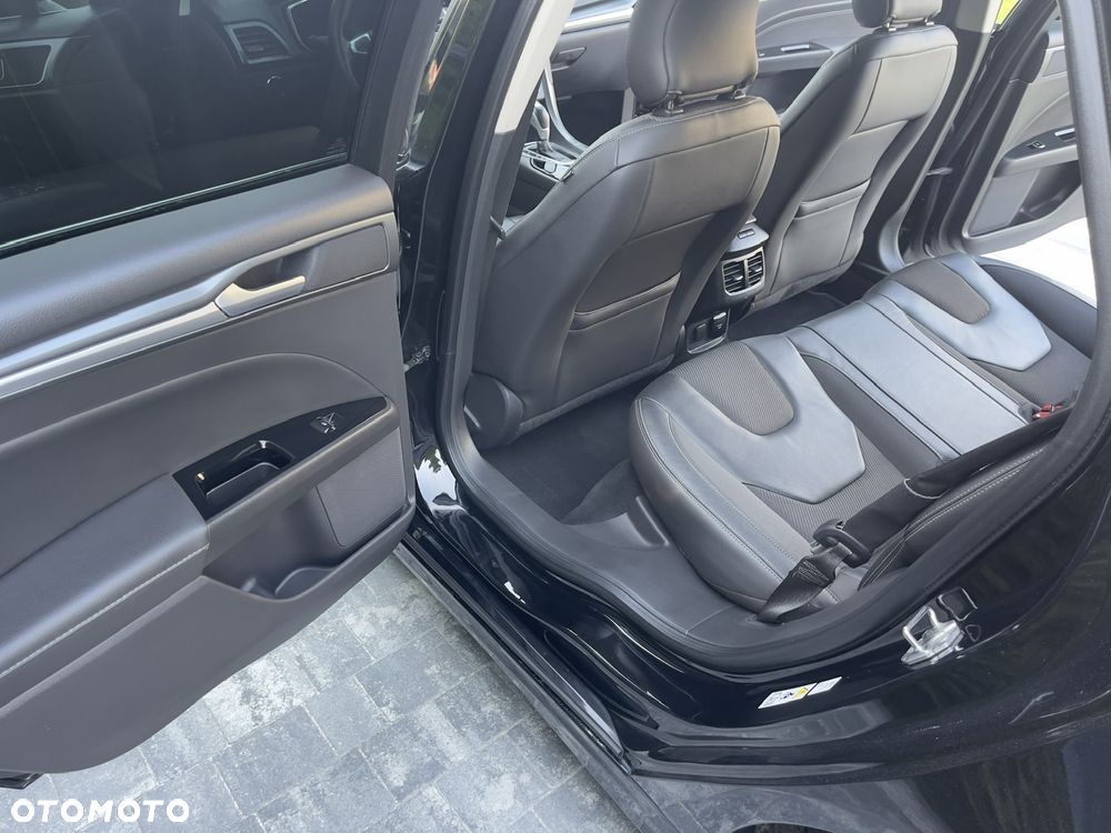 Ford Mondeo - 8