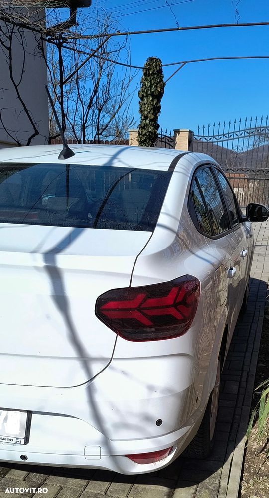 Dacia Logan TCe 90 CVT Comfort - 3