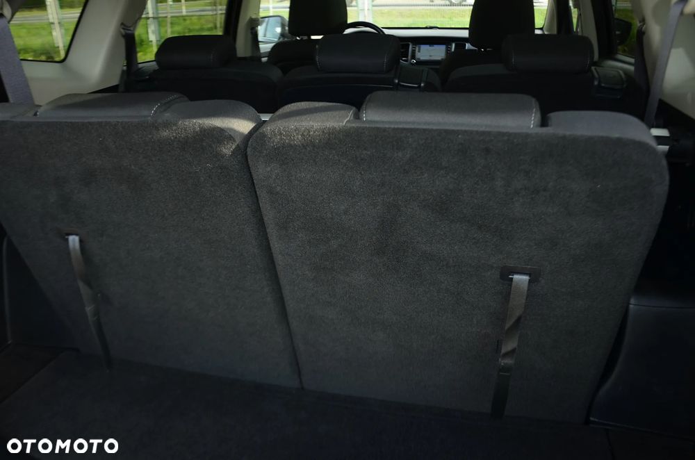 Kia Carens 1.7 CRDi XL - 26