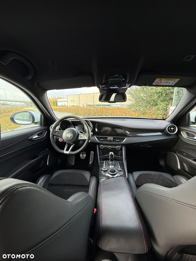 Alfa Romeo Giulia 2.9 Bi Turbo V6 Quadrifoglio Nring - 39